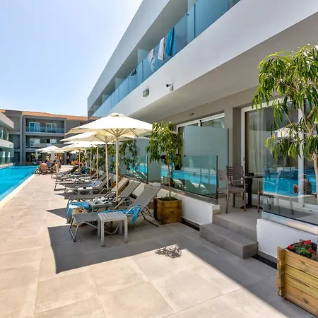 White Olive Premium Hotel