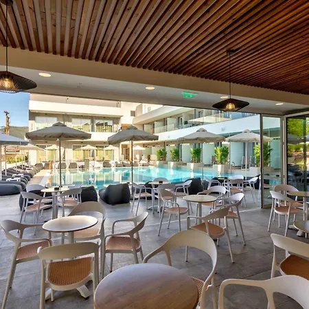 White Olive Premium Hotel 4*