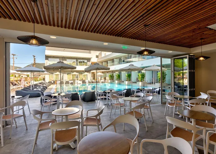 White Olive Premium Hotel 4*