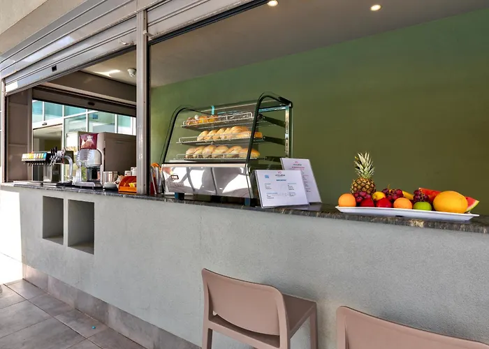 Hotel White Olive Premium Laganas