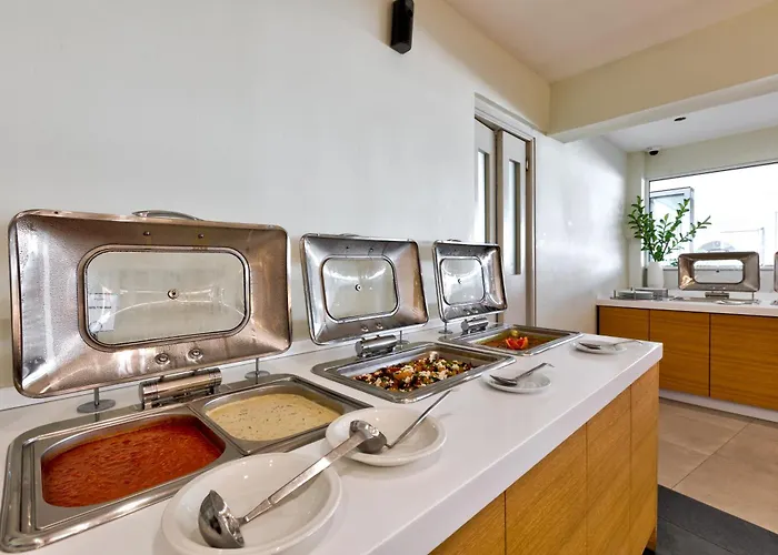 Hotel White Olive Premium 4*