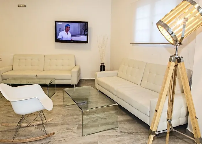 Hotel White Olive Premium