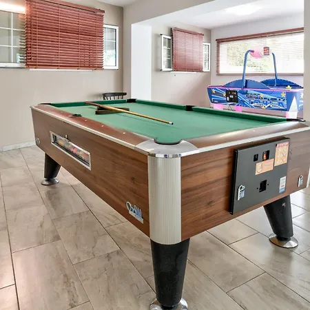 White Olive Premium 4*