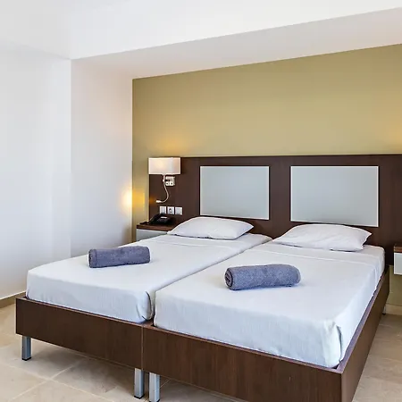 Hotel White Olive Premium 4*
