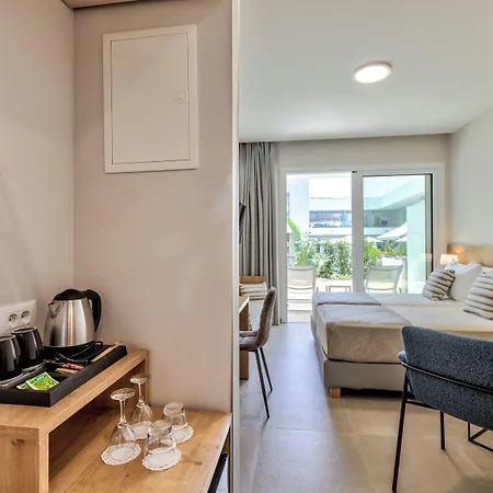 Hotel White Olive Premium